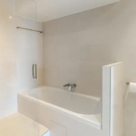 New Croisette Superbe 3p Front De Appartement Cannes